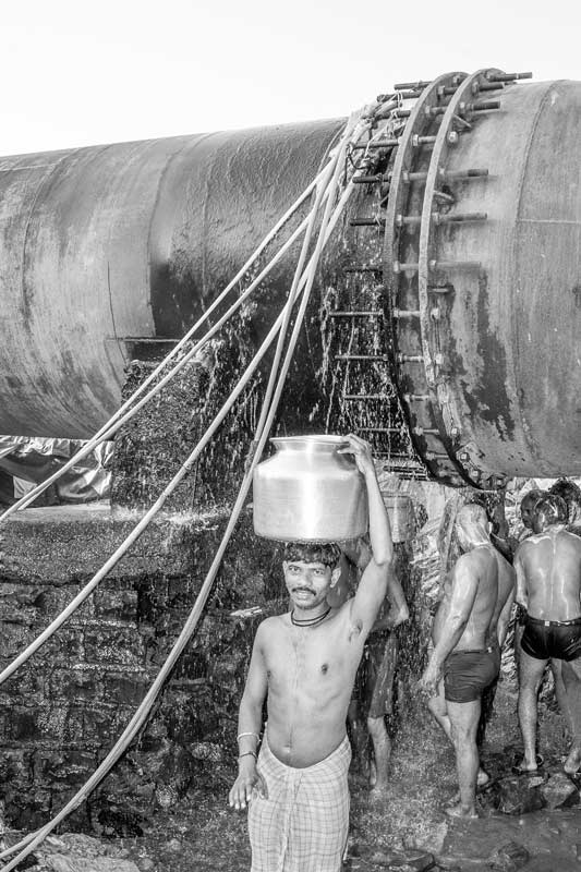 Men and Drinking Water Procurement - Using an unconventional water source for avoiding rush and queue at the public point in an informal colony in Mumbai, Maharashtra